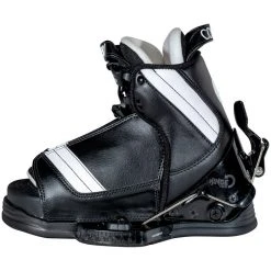 Connelly Tyke Wakeboard Bindings - Boys' 2022 -Outlet The Ride Gearz Store connelly tyke wakeboard bindings boys 2022 3